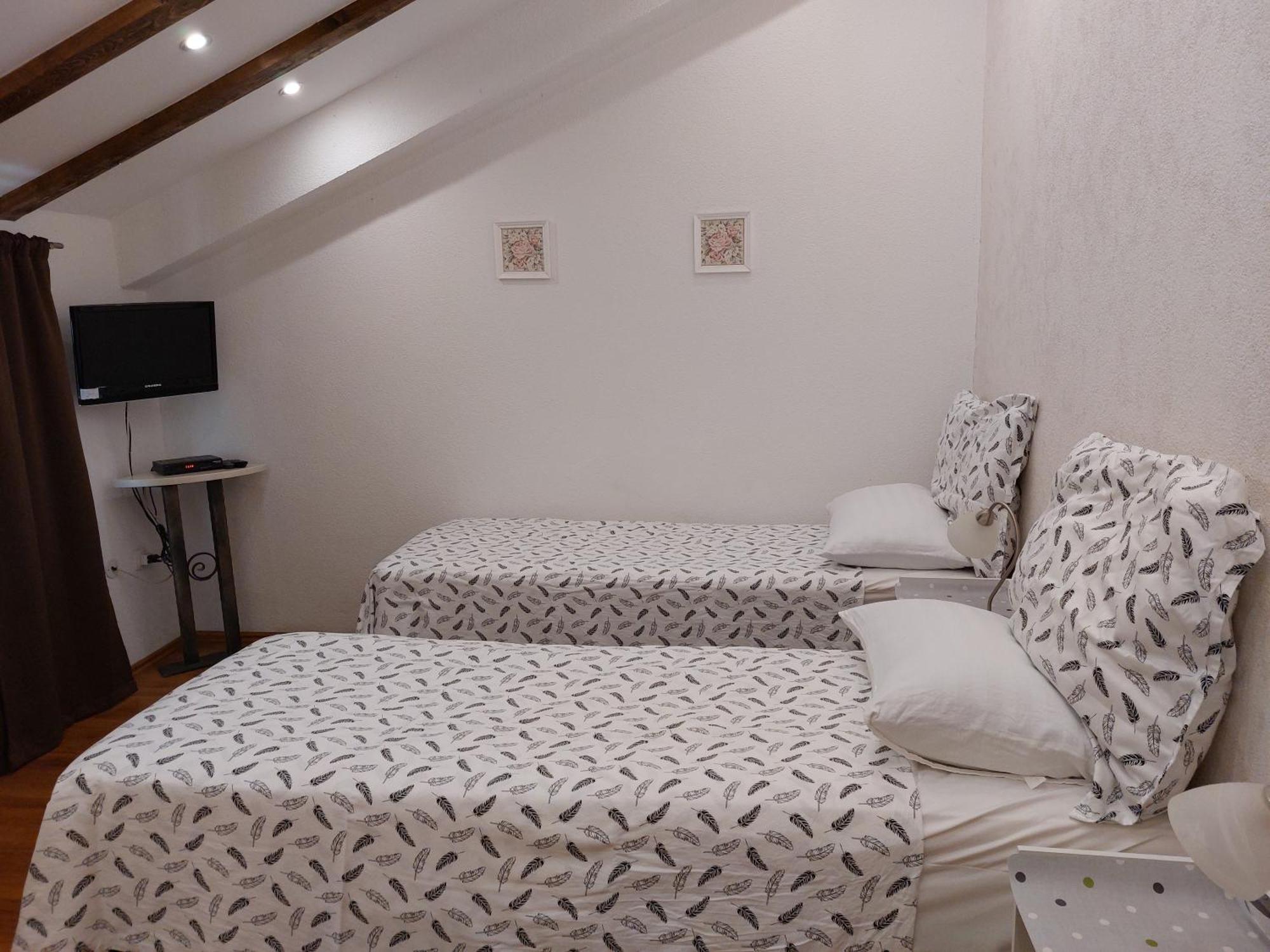 Appartement Lavender On Nincevica St- 1 Bedroom 5 Min To The Old Town Of *